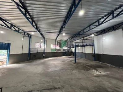 Galpão/Depósito/Armazém à venda, 180m² no Carmo, Belo Horizonte