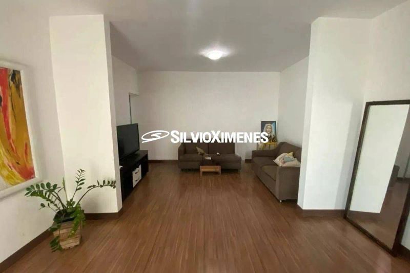 Casa com 5 quartos — Caiçaras, Belo Horizonte