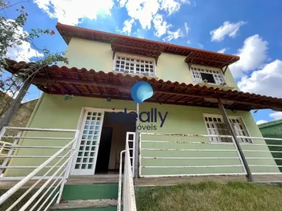 Casa com 3 Quartos à venda, 250m² no Santa Terezinha, Belo Horizonte