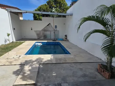 Casa com 3 Quartos para alugar, 120m² no Parque 10 de Novembro, Manaus