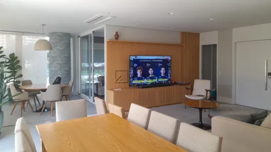 Apartamento com 2 Quartos à venda, 186m² no Moema, São Paulo