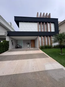 Casa de Condomínio com 4 Quartos à venda, 290m² no Jardins Madri, Goiânia