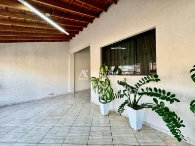 Casa com 4 Quartos à venda, 185m² no Loteamento Industrial, Santa Bárbara D'Oeste