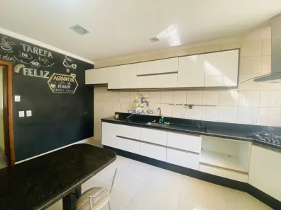 Sobrado com 4 Quartos à venda, 293m² no Jardim Petrópolis, Cuiabá