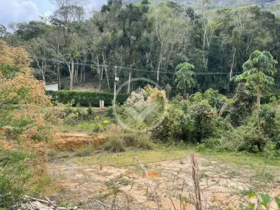 Lote/Terreno à venda, 900m² no Três Córregos, Teresópolis
