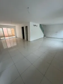 Casa de Condomínio com 3 Quartos à venda, 187m² no Lagoa Redonda, Fortaleza