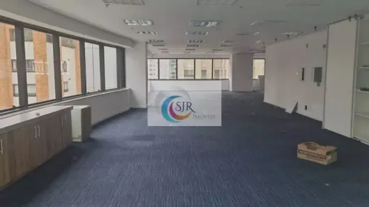 Sala Comercial para alugar, 450m² no Vila Nova Conceição, São Paulo