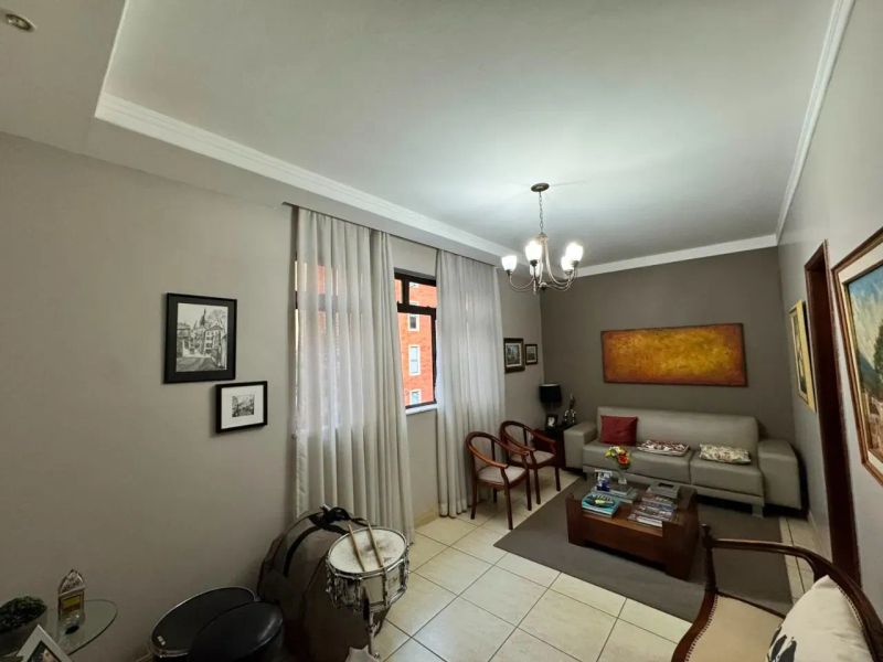 Apartamento com 3 quartos — Sion, Belo Horizonte