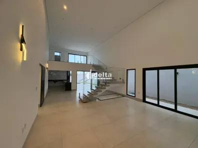 Casa de Condomínio com 3 Quartos à venda, 266m² no Granja Marileusa, Uberlândia