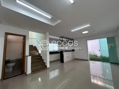 Casa de Condomínio com 3 Quartos à venda, 145m² no Tubalina, Uberlândia