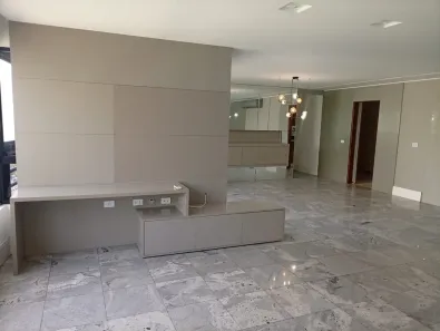 Apartamento com 4 Quartos para alugar, 196m² no Ponta Verde, Maceió