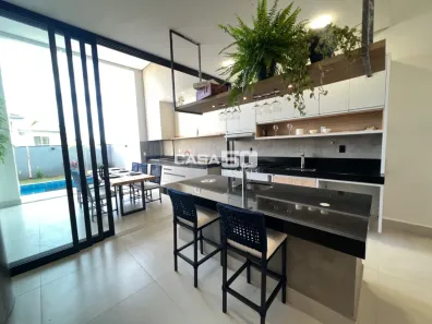 Casa de Condomínio com 3 Quartos à venda, 210m² no Swiss Park, Campinas
