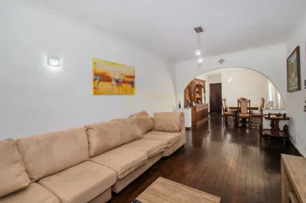 Casa com 3 Quartos à venda, 163m² no Jardim Cordeiro, São Paulo