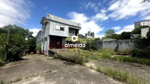 Galpão/Depósito/Armazém com 6 Quartos à venda, 536m² no Nonoai, Santa Maria
