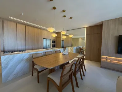 Apartamento com 3 Quartos à venda, 141m² no Centro, Florianópolis