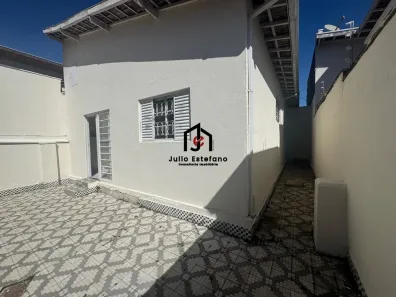 Casa com 3 Quartos para alugar, 200m² no Centro, Taubaté