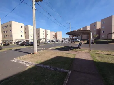 Apartamento com 2 Quartos para alugar, 40m² no Tocantins, Uberlândia