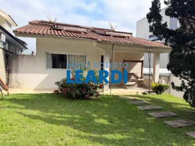Casa de Condomínio com 4 Quartos à venda, 195m² no Arujá 5, Arujá