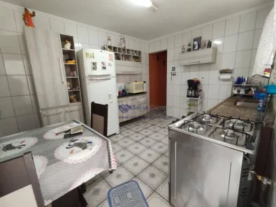 Casa com 2 Quartos à venda, 81m² no Parque Guarani, São Paulo