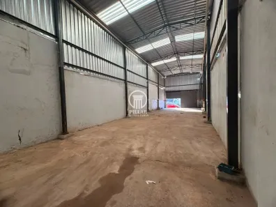 Galpão/Depósito/Armazém para alugar, 200m² no João Alves, Montes Claros
