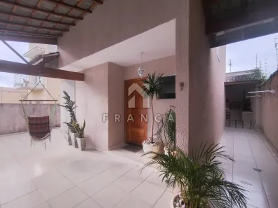 Casa com 3 Quartos à venda, 199m² no Jardim América, Jacareí