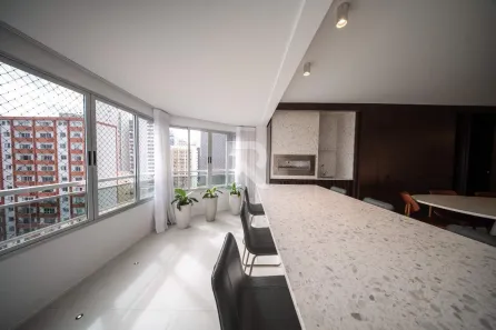 Apartamento com 4 Quartos à venda, 250m² no Água Verde, Curitiba