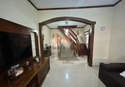 Casa com 3 Quartos à venda, 180m² no Serrano, Belo Horizonte