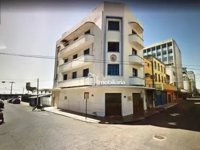 Prédio Comercial para alugar, 650m² no Santo Antônio, Recife