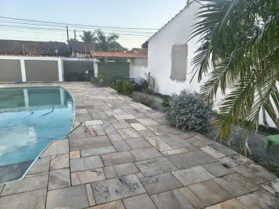Casa com 1 Quarto para alugar, 50m² no Califórnia, Itanhaém