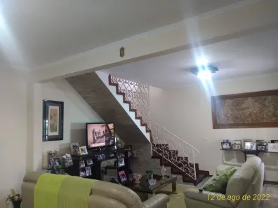 Sobrado com 3 Quartos à venda, 158m² no Vila Pires, Santo André