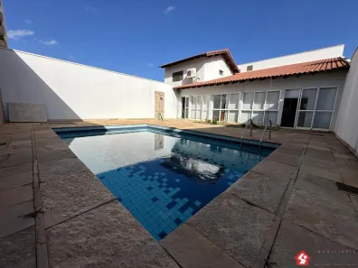 Sobrado com 4 Quartos à venda, 389m² no Jardim Aviação, Presidente Prudente