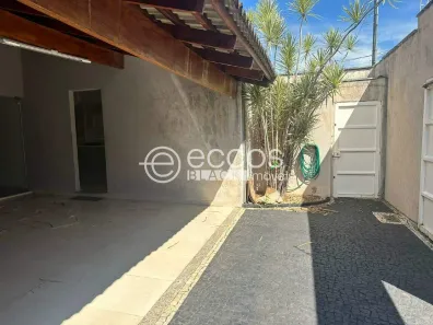 Casa com 3 Quartos para alugar, 220m² no Bosque dos Buritis, Uberlândia