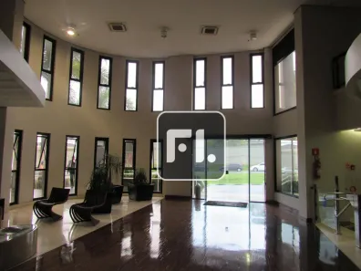 Sala Comercial para alugar, 257m² no Sítio Tamboré Alphaville, Barueri