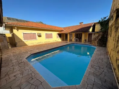 Casa com 4 Quartos à venda, 344m² no Jardim Bongiovani, Presidente Prudente