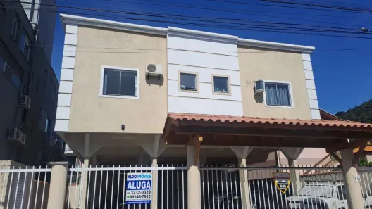 Apartamento com 2 Quartos para alugar, 70m² no Lagoa da Conceição, Florianópolis