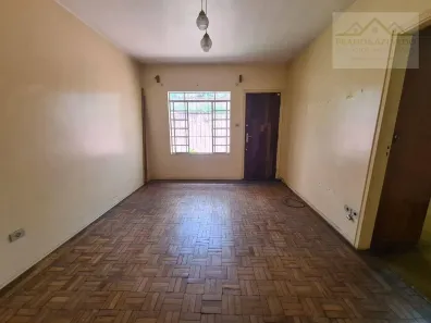 Casa com 3 Quartos para venda ou aluguel, 251m² no Jardim Londrina, São Paulo