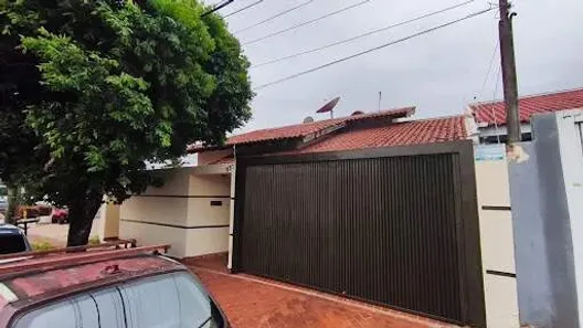 Casa com 4 Quartos à venda, 183m² no Jardim São Lourenço, Campo Grande