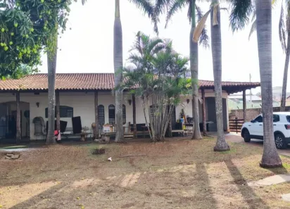 Casa com 4 Quartos à venda, 254m² no Cidade Jardim, Uberlândia