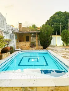Casa com 4 Quartos à venda, 176m² no Capim Macio, Natal