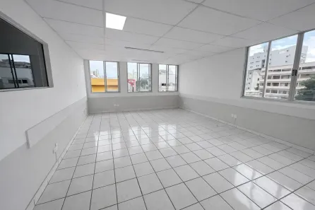 Sala Comercial para alugar, 120m² no Centro de Vila Velha, Vila Velha