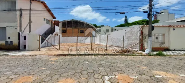 à venda, 230m² no Centro, Jacareí