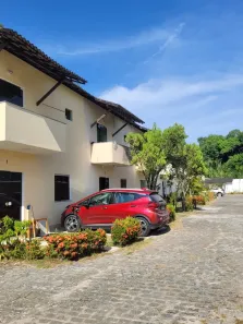 Casa de Condomínio com 4 Quartos para alugar, 150m² no Arembepe (Abrantes), Camaçari