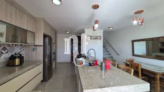 Sobrado com 4 Quartos para venda ou aluguel, 200m² no Jardim Ypê, Paulínia
