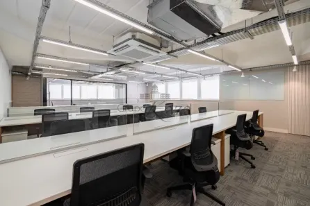 Prédio Comercial com 6 Quartos para alugar, 200m² no Jardim Paulistano, São Paulo