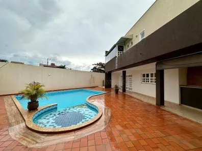 Casa com 4 Quartos à venda, 374m² no Parque Residencial Alcântara, Londrina