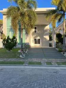 Casa de Condomínio com 4 Quartos para alugar, 380m² no Centro, Eusébio
