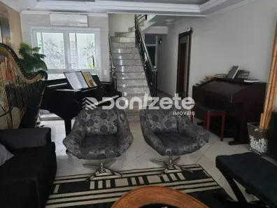 Sobrado com 3 Quartos à venda, 360m² no Parque Jaçatuba, Santo André