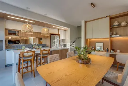 Casa de Condomínio com 4 Quartos à venda, 150m² no Jardins Berlim, Senador Canedo