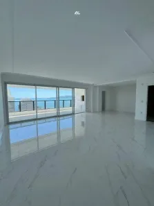 Apartamento com 4 Quartos à venda, 180m² no Meia Praia, Itapema