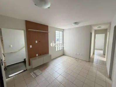 Apartamento com 3 Quartos para alugar, 75m² no Brasil, Uberlândia